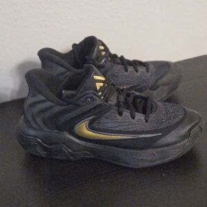 Nike Kids Black and Gold Sneakers